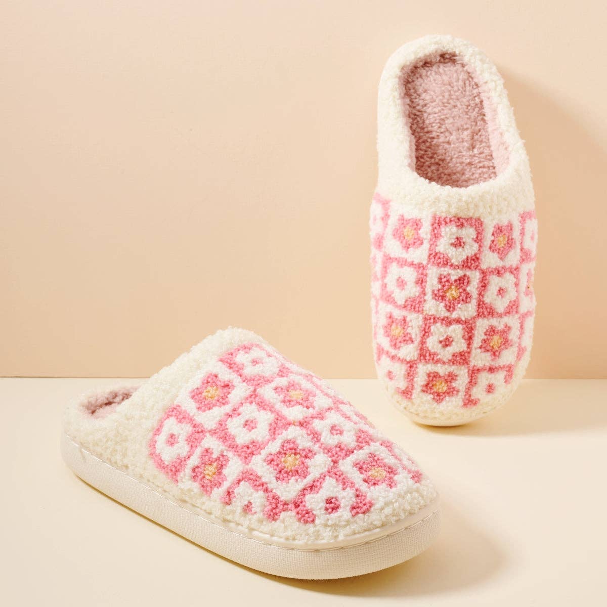 Checkered Flower Slipper
