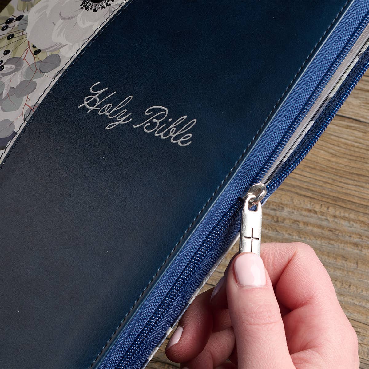 KJV Blue Floral Bible