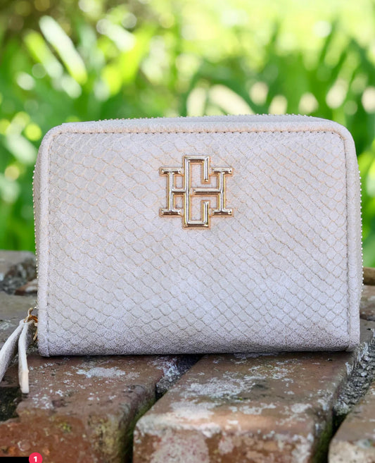 Caroline Hill Nadine Zippered Wallet