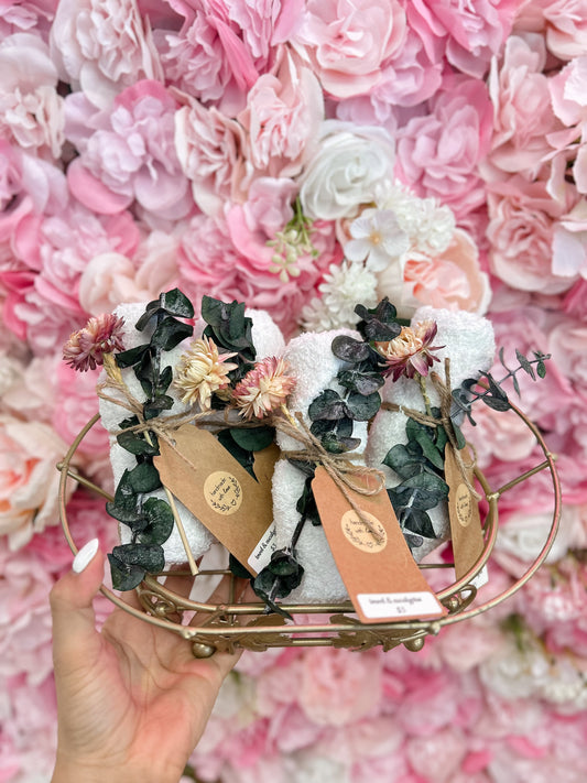 Towel & Eucalyptus Bundle