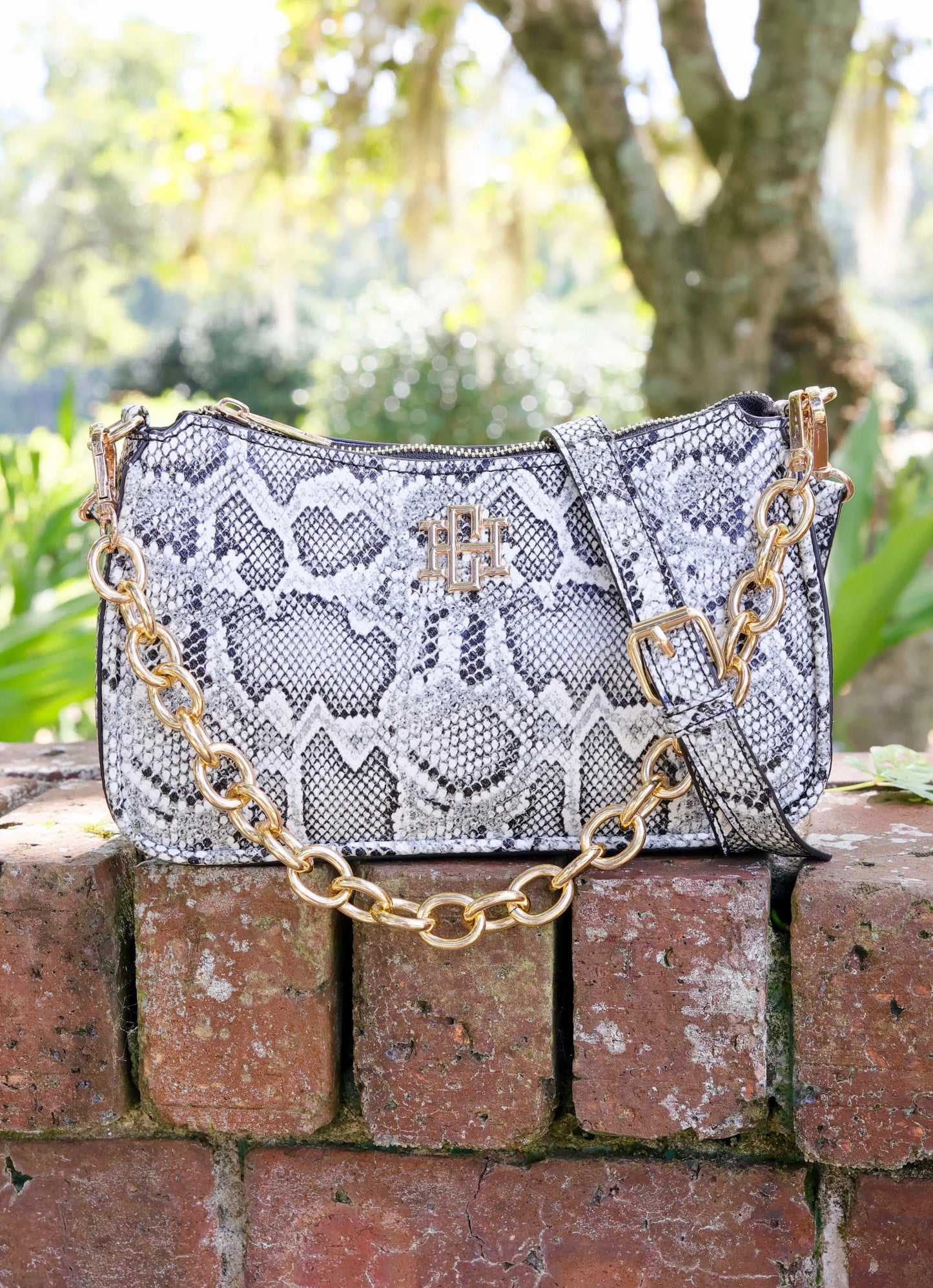 Caroline Hill Joan Crossbody Charcoal ES