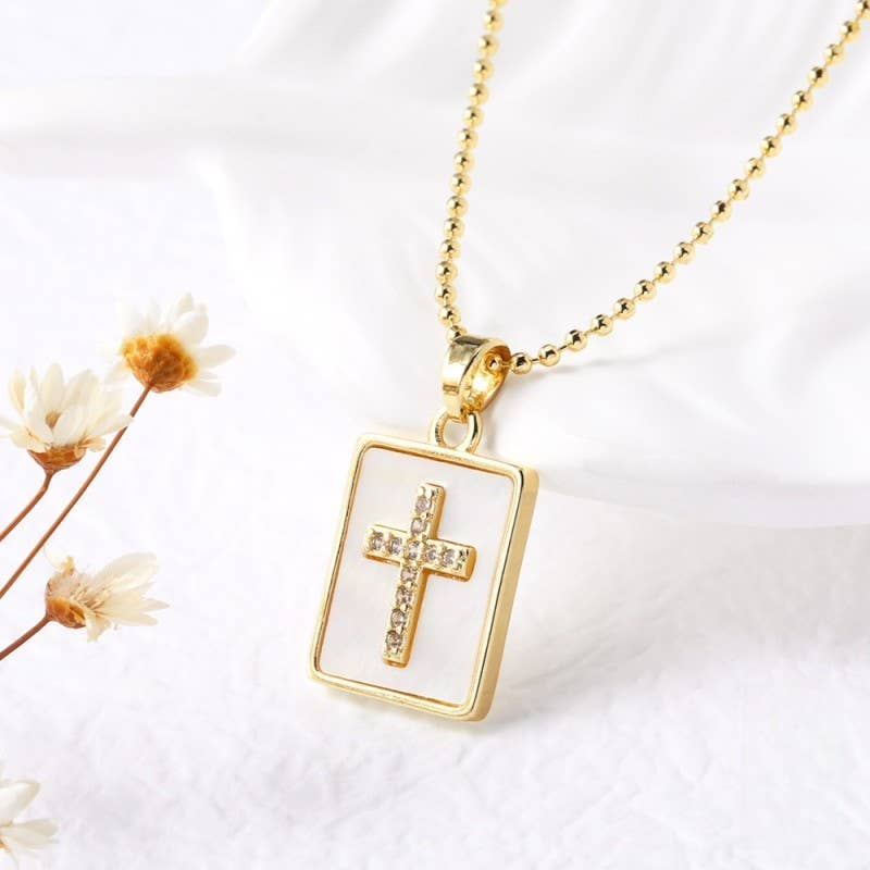 Arietta Pendant Necklace